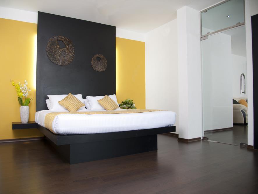 Aquarock Hotel Kazhakuttam Bagian luar foto