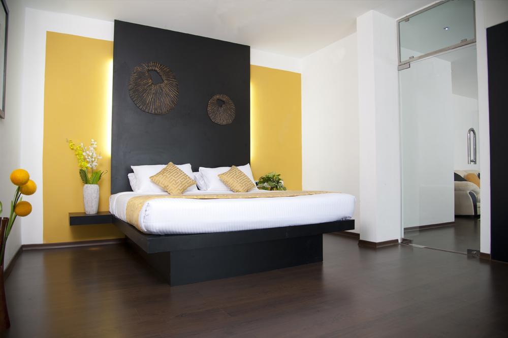 Aquarock Hotel Kazhakuttam Bagian luar foto